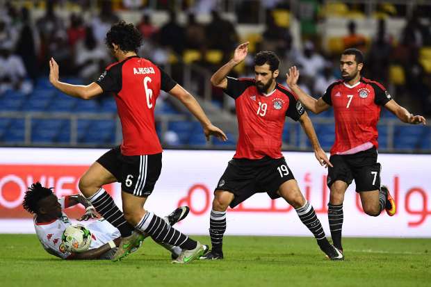 مصر وبوركينا| التعادل السلبي ينهي الشوط الأول