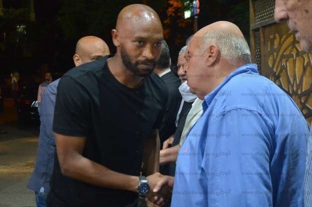«الخطيب وشحاتة» على رأس الحاضرين لعزاء عبد الرحيم محمد