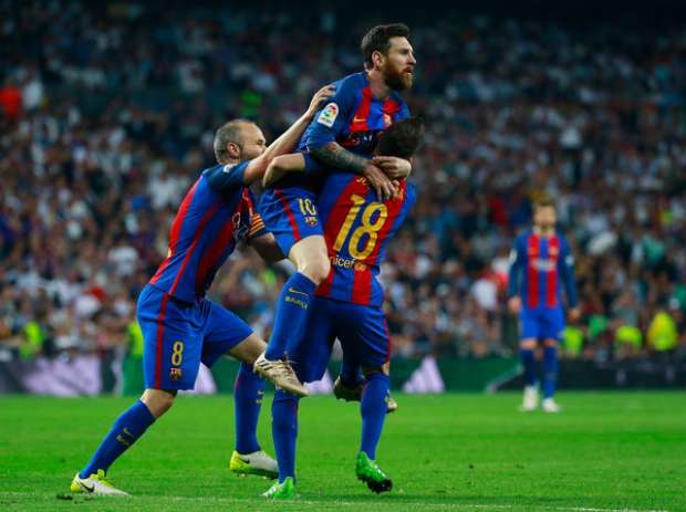 كلاسيكو الأرض| صور ميسي وفرحة برشلونة وحسرة ريال مدريد