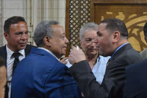 «الخطيب وشحاتة» على رأس الحاضرين لعزاء عبد الرحيم محمد