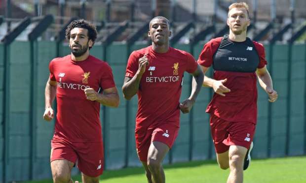 بالصور| المران الأول لمحمد صلاح في ملعب "أنفيلد"