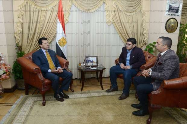الحوار الكامل| أشرف صبحى: تدخلت فى أزمة محمد صلاح بدافع الحفاظ عليه.. وطلبت من وكيل أعماله تبادل الخطابات مع اتحاد الكرة بهدوء
